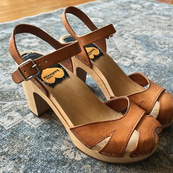 Toffel Swedish Hasbeens  tan high heeled sandal clogs - Picture 3 of 7